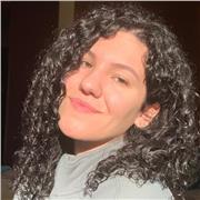 Profesora de apoyo escolar especializada en clases para niños de forma online o presencial